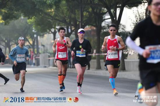 爱美食与懒觉的浙大女神 月跑量不过百全马如何240