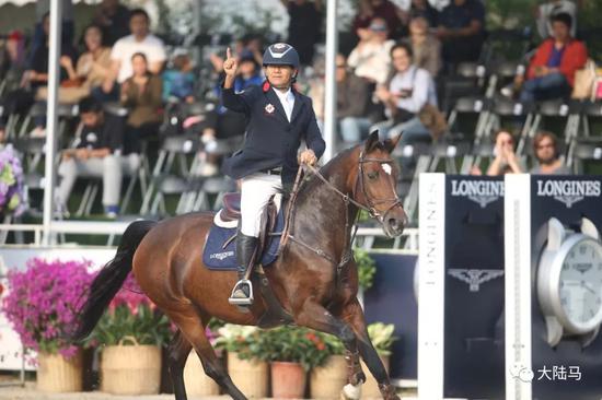 成己成物，桃李芬芳，国内首位“骑士金教鞭”获奖者