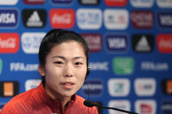 中国队球员古雅沙在发布会上。新华社记者徐子鉴摄