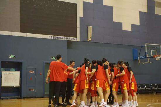 带你了解中国女篮队伍里的“神秘职业”