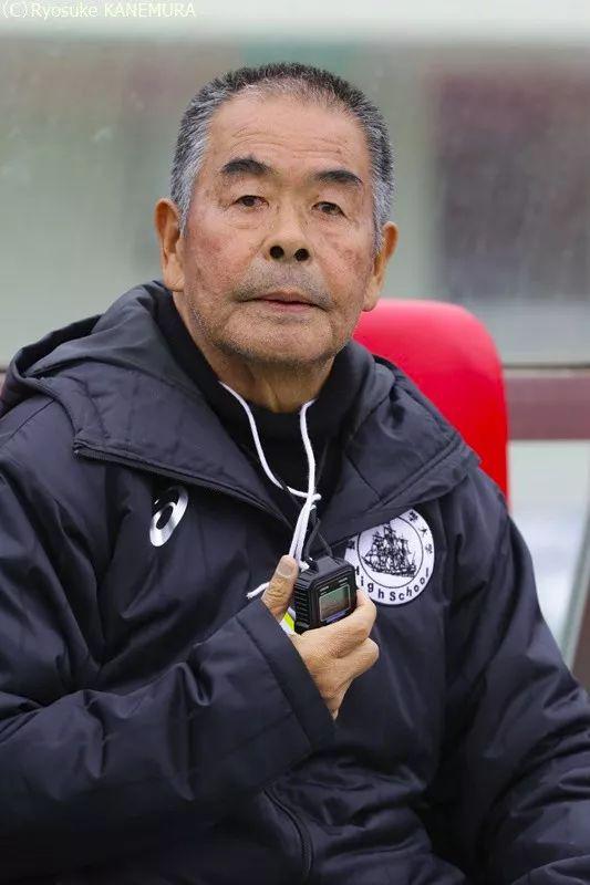 中国高中足球可以向踢了97年的日本高中联赛学什么
