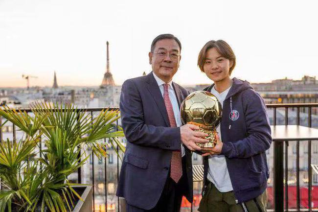 树立中国足球榜样 2018中国金球奖颁奖典礼圆满落幕