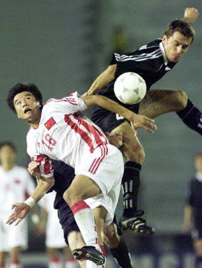 '98曼谷亚运会 图文:中国足球队3:0战胜土库曼