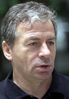 现任南斯拉夫国家队主教练皮特科维奇被申花队正式聘任为2001赛季的主