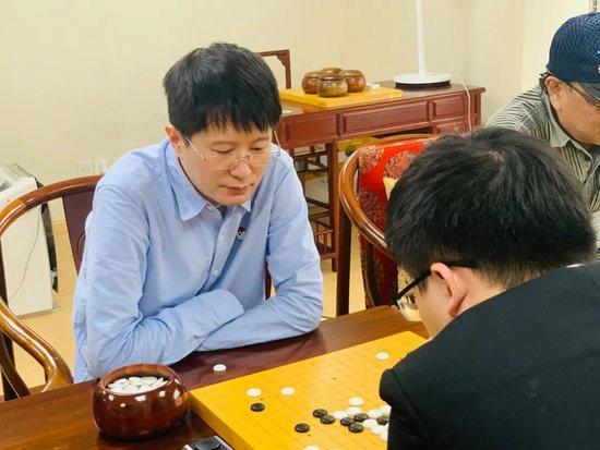 孙梦厦职业三段指导棋友