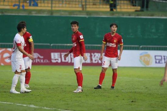 萨尔瓦多：表现越来越好 年轻球员是中国足球的未来支撑