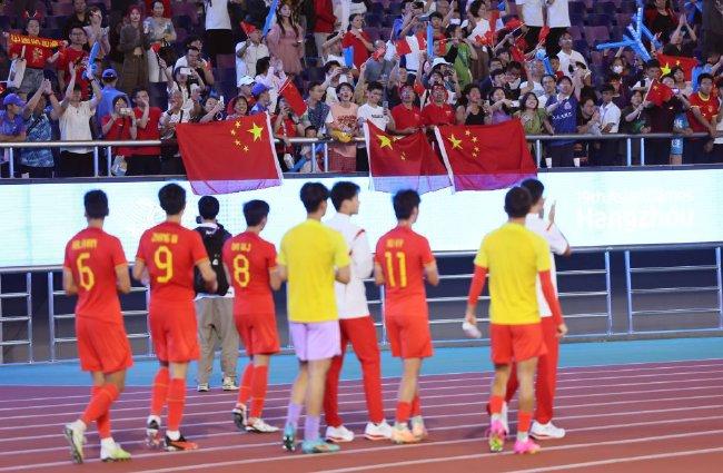 新华社分析：中国男足从亚运会上带走了什么