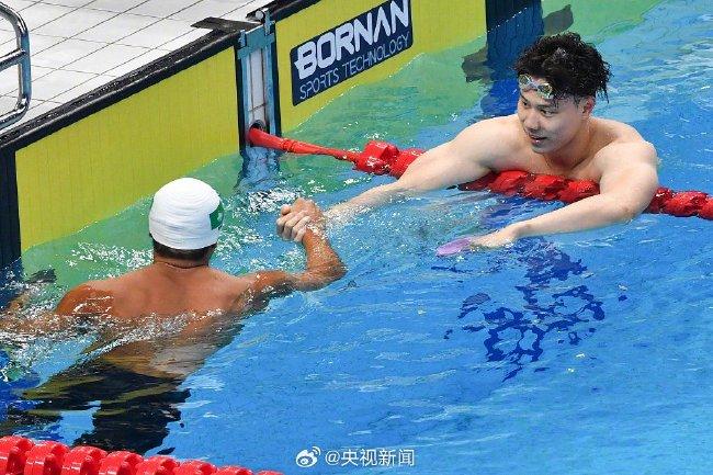 亚运游泳次日中国再斩4金 覃海洋再刷赛会纪录夺冠