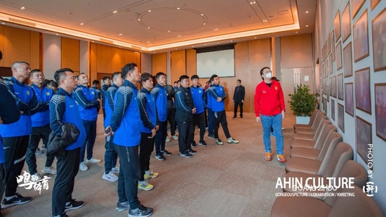 2023亚足联/中国足协教练员热情参观广州足球博物馆