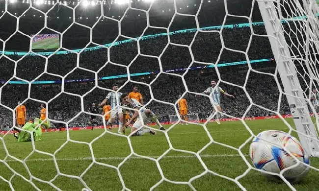 世界杯-梅西传射建功 阿根廷点球大战淘汰荷兰